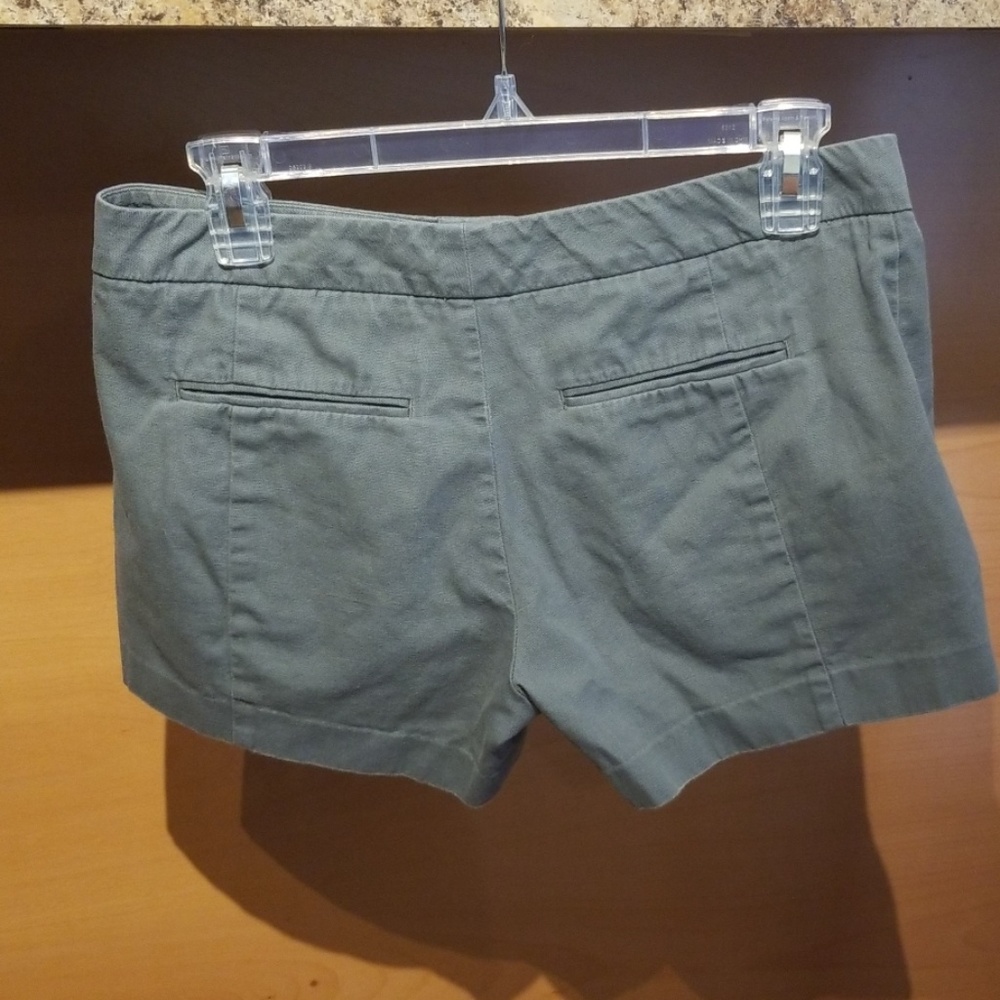 GAP shorts - Picture 4 of 7